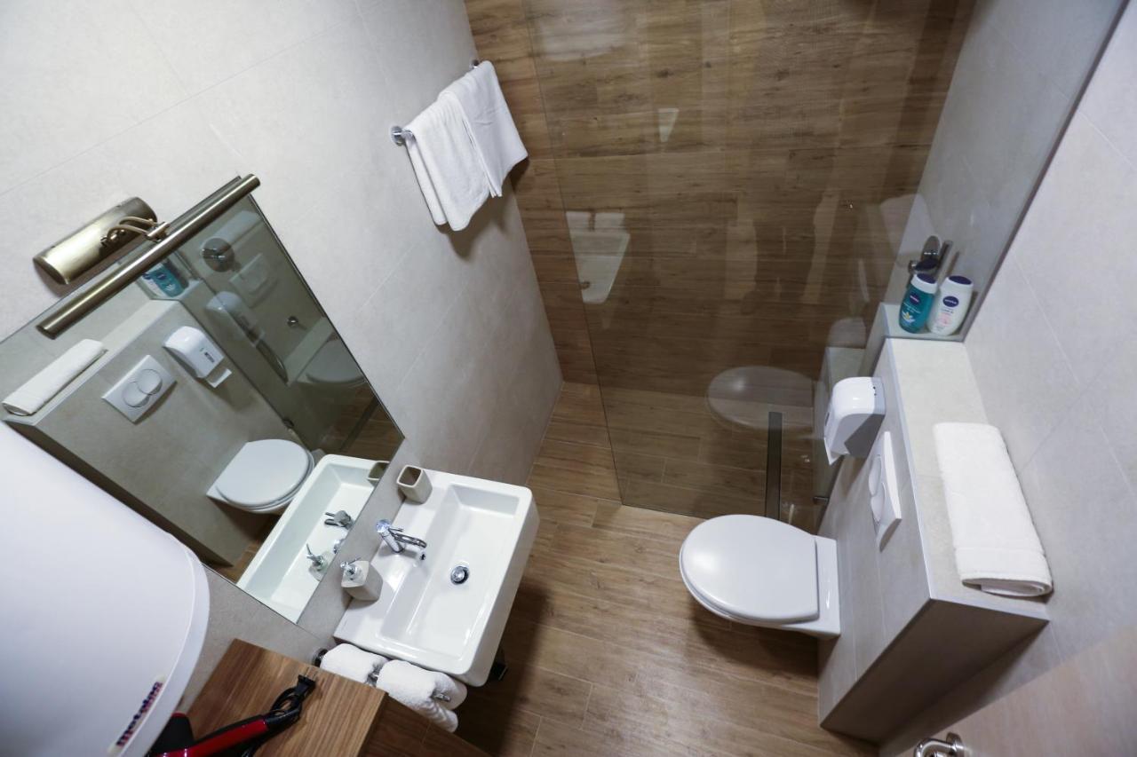 Apartment Promenada 30 โนวีซาด ภายนอก รูปภาพ